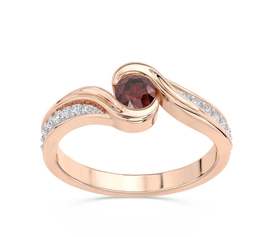 Pierścionek z różowego złota z granatem i brylantami 0,14 ct wzór BP-2839P