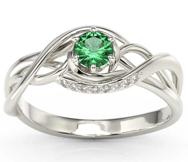 Pierścionek z białego złota ze szmaragdem i brylantami BP-7130B