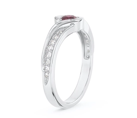 Pierścionek z białego złota z rubinem i brylantami 0,14 ct wzór BP-2839B