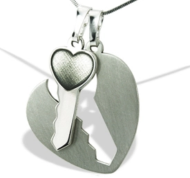 Wisiorek serce z kluczem WEC-S-W1 