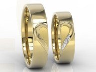 Obrączki ślubne z sercem, z żółtego złota w damskiej diamenty (para) OB-01Z-R-D